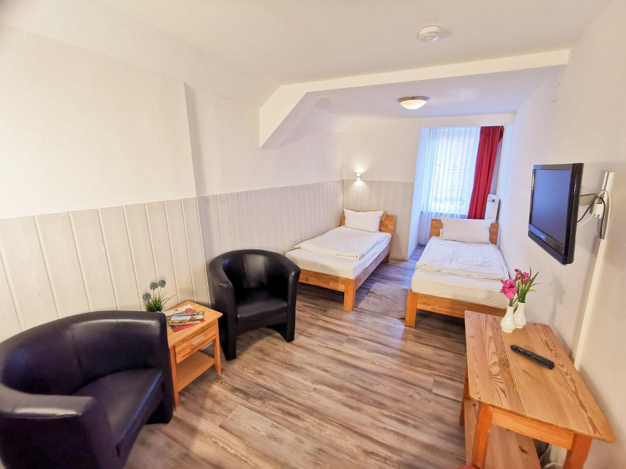 Alte Rathausschaenke - Hotel Garni Munden  Bagian luar foto
