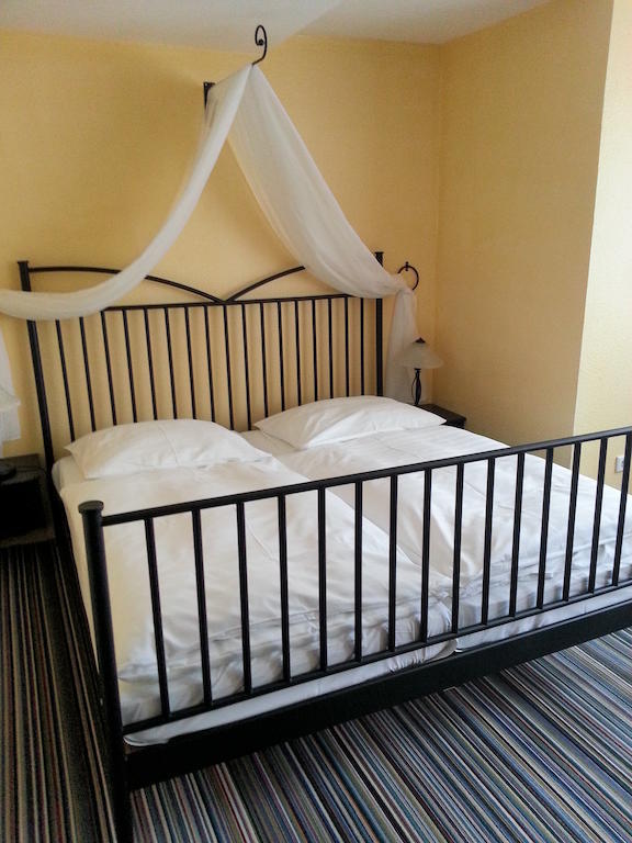 Alte Rathausschaenke - Hotel Garni Munden  Ruang foto