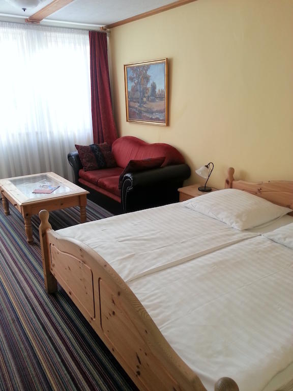 Alte Rathausschaenke - Hotel Garni Munden  Ruang foto