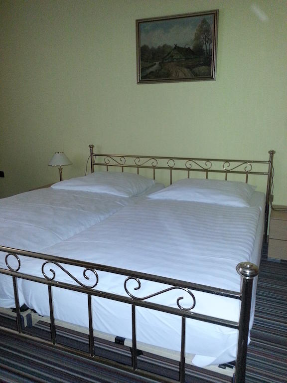 Alte Rathausschaenke - Hotel Garni Munden  Bagian luar foto