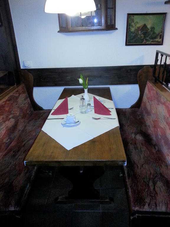 Alte Rathausschaenke - Hotel Garni Munden  Bagian luar foto